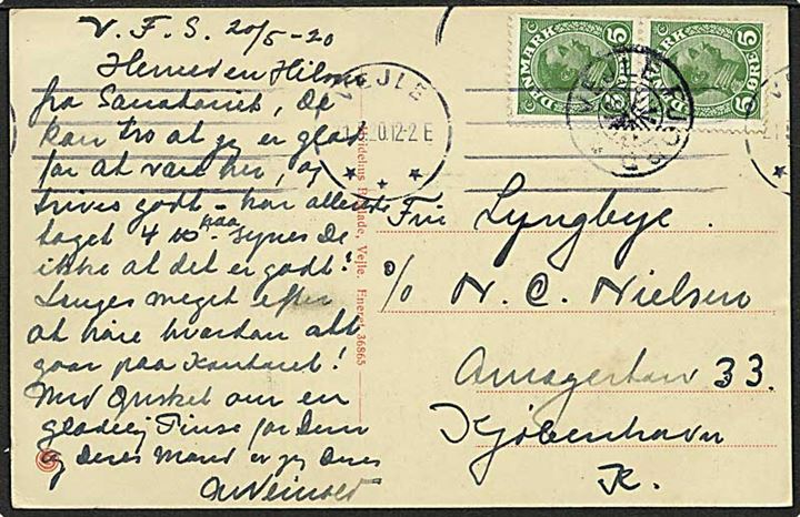 5 øre Chr. X i parstykke på brevkort annulleret med stjernestempel VEJLEFJORD d. 21.5.1920 til København.