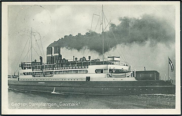 20 øre Karavel på brevkort (Dampfærgen Danmark) skrevet ombord på færgen fra Warnemünde til Gedser og annulleret med bureaustempel København - Warnemünde T.132 d. 15.11.1938 til Hamburg, Tyskland.