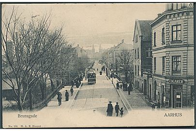 Aarhus. Brunsgade med sporvogn. H. A. E. no. 184. 