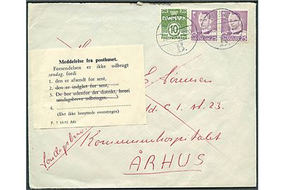 10 øre Bølgelinie og 25 øre Fr. IX i parstykke på søndagsbrev fra Viborg B. d. 20.10.1957 til Aarhus. Påsat meddelelse fra posthuset - formular F.7 (2-52 A8) - vedr. brevet for sent afsendt til udbringning søndag.