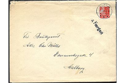 15 øre Karavel på brev fra Samsø annulleret med brotype IIc Pillemark d. 13-5-1933 og sidestemplet med skibsstempel Fra Færgen i Aarhus til Aalborg. 
