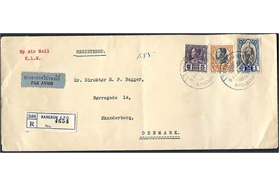 5 stc., 50 stc. og 1 baht på anbefalet luftpostbrev fra Bangkok d. 9.11.1938 via København Luftpost d. 14.11.1938 til Skanderborg. Påskrevet By Air Mail K.L.M..