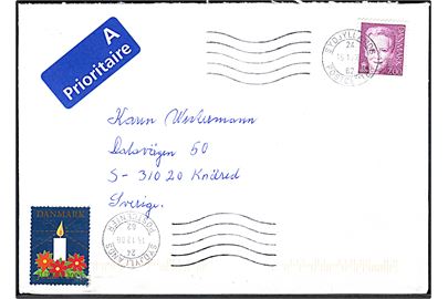 7 kr. Margrethe og Julemærke 2006 på brev fra Kolding stemplet Sydjyllands Postcenter d. 15.12.2006 til Knäred, Sverige.