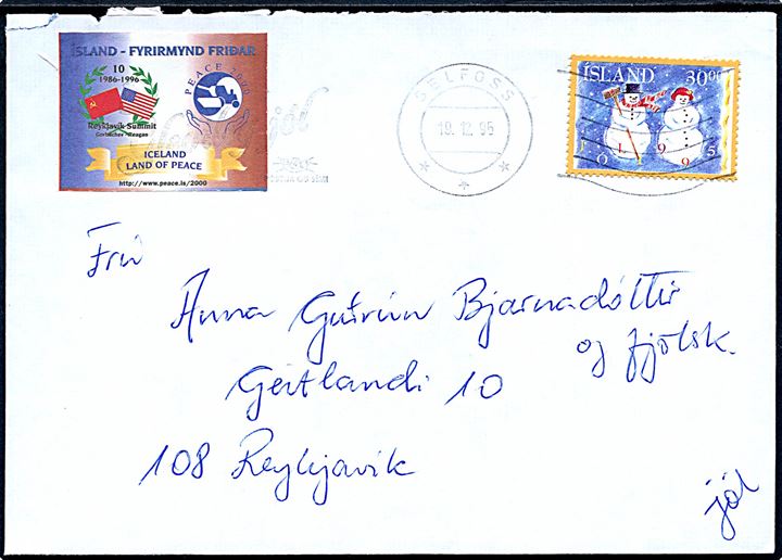 30 kr. Jule udg. og Fredsmærkat på brev fra Selfoss d. 19.12.1995 til Reykjavik.
