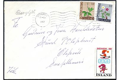 1 kr. og 1,50 kr. Blomster og Spejderforbundet julemærke 1967 på brev fra Reykjavik d. 17.12.1967 til Olafsvik. 