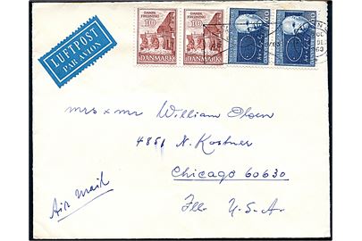 10 øre Dansk Fredning (par) og 60 øre Niels Bohr (par) på luftpostbrev fra Helsingør d. 18.12.1963 til Chicago, USA. På bagsiden Julemærke 1963.