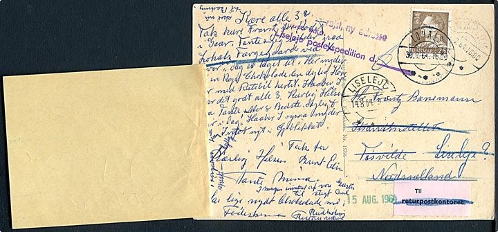 25 øre Fr. IX på brevkort (Badepensionen Færgegaarden, Lohals) fra Lohals d. 30.7.1964 til Strandhotellet Tisvilde. Forsøgt i Liseleje, men ubekendt og retur via Returpostkontoret til Lohals.