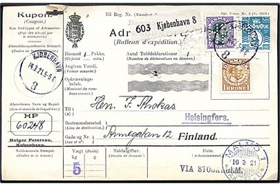 4 øre Bølgelinie, 40 øre og 1 kr. Chr. X med perfin H.P. på adressekort for pakke fra firma Holger Petersen stemplet Kjøbenhavn 8 d. 14.3.1921 via Malmö til Helsingfors, Finland.