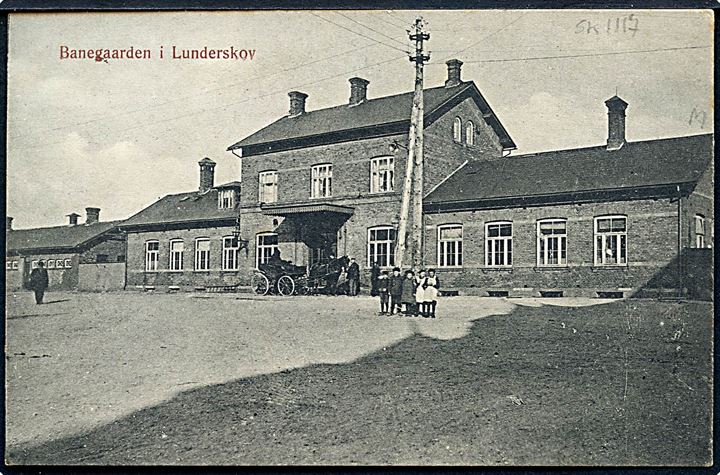 1 øre og 2 øre Bølgelinie på lokalt brevkort (Lunderskov banegård) annulleret med stjernestempel SEJLFLOD og sidestemplet bureau Aalborg - Hadsund T.62 d. 18.1.1908 til Gudumholm. Stemplet kun registreret anvendt 1907-1908.