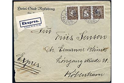 20 øre Chr. X og 20 øre Chr. IV Postjubilæum i sammentrykt 3-stribe på ekspresbrev fra Nykøbing Falster d. 4.12.1924 til København. Hvid ekspresetiket K.Form. Nr. 10 (1/1 18).
