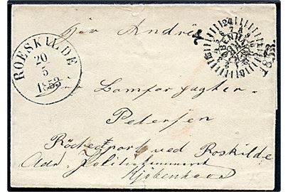 1853. Ufrankeret portobrev med kompasstempel fra Kjøbenhavn KB d. 18.5.1853 til Rødeport ved Roskilde. Ank.stemplet med antiqua Roeskilde d. 20.5.1853 og udtakseret i 6 skilling porto.