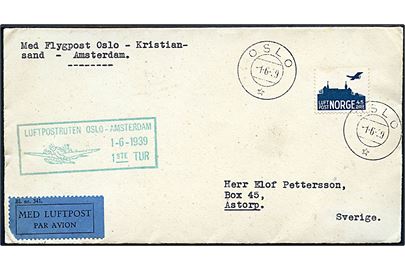 45 øre Luftpost single luftpostbrev fra Oslo d. 1.6.1939 via Amsterdam til Åstorp, Sverige. Grønt flyvningsstempel Luftpostruten Oslo - Amsterdam / 1-6-1939 / 1ste Tur.