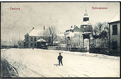 Faaborg. Stationspladsen i sne. Warburgs Kunstforlag no. 749. (Løs). 