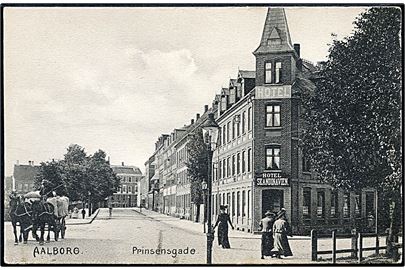 Aalborg. Prinsensgade med Hotel Skandinavien. Stenders no. 19395. 