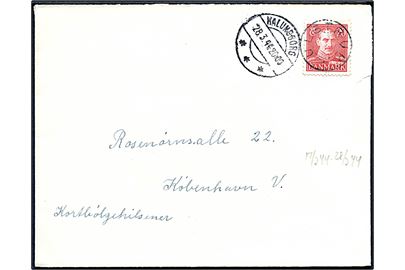 20 øre Chr. X på brev annulleret med udslebet stjernestempel ULSTRUP og sidestemplet Kalundborg d. 28.3.1944 til København. Påskrevet Kortbølgehilsener.