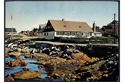 Grønland. Hans Egedes hus ved den gamle kolonihavn, Godthåb. KGH no. 33. Trykt af Grønlund. Uden tiltryk. 