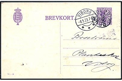 15 øre Chr. X helsagsbrevkort (fabr. 70-H) annulleret med stjernestempel ØRUM (VIBORG) og sidestemplet Viborg d. 8.5.1923 til Viborg.