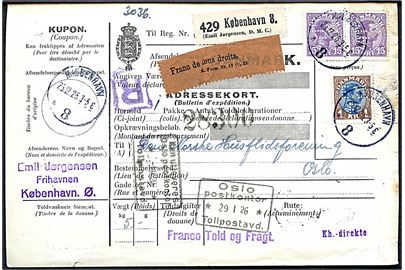15 øre (par) og 1 kr. Chr. X med perfin E.J.F. på internationalt adressekort for pakke fra firma Emil Jørgensen, Frihavnen stemplet Kjøbenhavn 8 d. 25.12.1926 til Oslo, Norge.