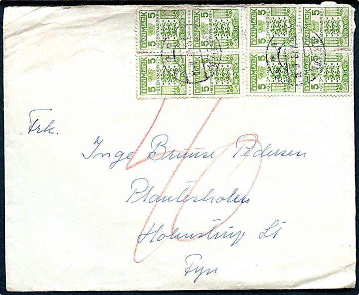 Ufrankeret brev fra Charlottenlund 1949 til Holmstrup på Fyn. Udtakseret i porto med 5 øre Gebyrmærke i to fireblokke anvendt som portomærker stemplet Holmstrup d. 28.11.1949.