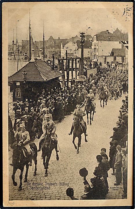 10 øre Bølgelinie på brevkort (Danske troppers indtog i Sønderjylland 1920) annulleret med udslebet stjernestempel HANNERUP og sidestemplet Hobro d. 7.4.1933 til Aars.