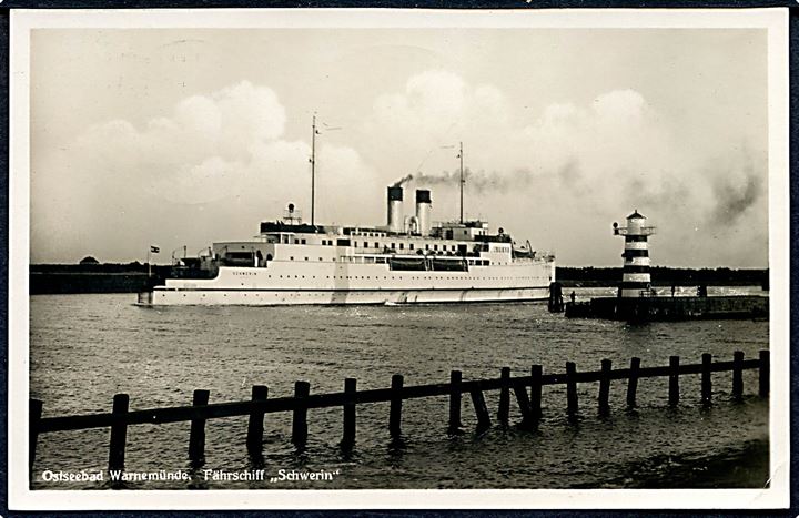 15+10 pfg. Winterhilfswerk færgen Schwerin på brevkort (Færgen Schwerin) annulleret med skibsstempel Deutsche Seepost Gjedser - Warnemünde Fh d. 22.6.1938 til Paris, Frankrig.
