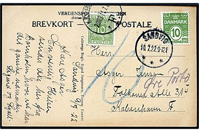 10 øre Bølgelinie på underfrankeret brevkort fra Sandvig d. 10.7.1922 til København. Udtakseret i porto med 10 øre Portomærke stemplet Kjøbenhavn d. 11.7.1922.