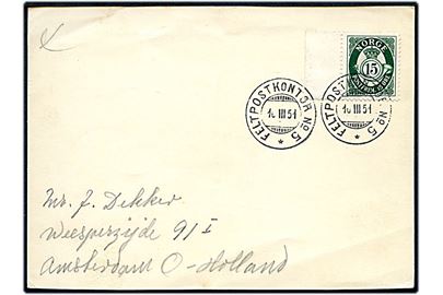 15 øre Posthorn på filatelistisk brevkort annulleret Feltpostkontor No. 5 d. 183.1951 til Amsterdam, Holland.