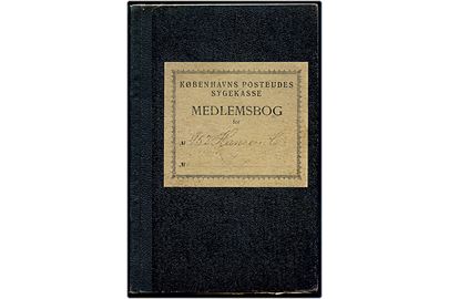 Københavns Postbudes Sygekasse medlemsbog udstedt til postbudformand i 1920. 