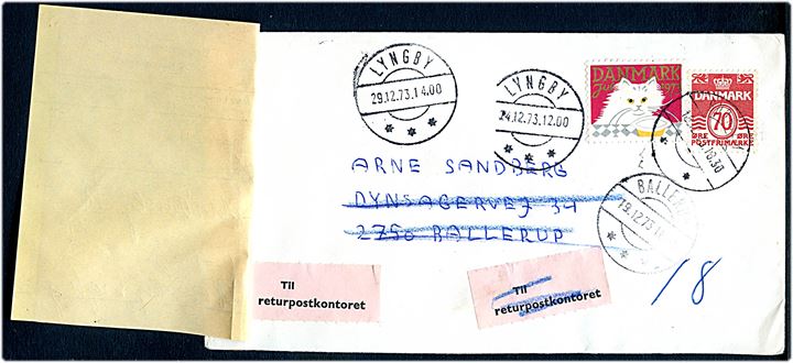 70 øre Bølgelinie og Julemærke 1972 på brev fra Gudhjem d. 18.12.1972 til Ballerup. Ubekendt og forespurgt via Returpostkontoret med etiket P 4007a (8-70) i Lyngby.