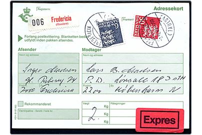 6 kr. og 50 kr. Rigsvåben på adressekort for eksprespakke annulleret med parantes-stempel Fredericia (Taulov) d. 3.11.1978 til København.