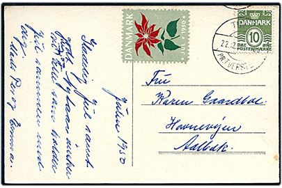10 øre Bølgelinie og Julemærke 1950 på julekort annulleret med pr.-stempel Tuen pr. Tversted d. 22.12.1950 til Aalbæk.