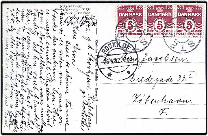 5 øre Bølgelinie (3) på brevkort annulleret med udslebet stjernestempel OSTED og sidestemplet Roskilde d. 26.6.1942 til København.