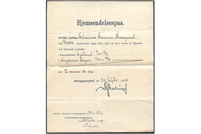 Hjemsendelsespas for frivillig lærling med tjeneste på Kaserneskibet Sjælland og krydseren Gejser dateret Orlogsværftet d. 24.9.1909.