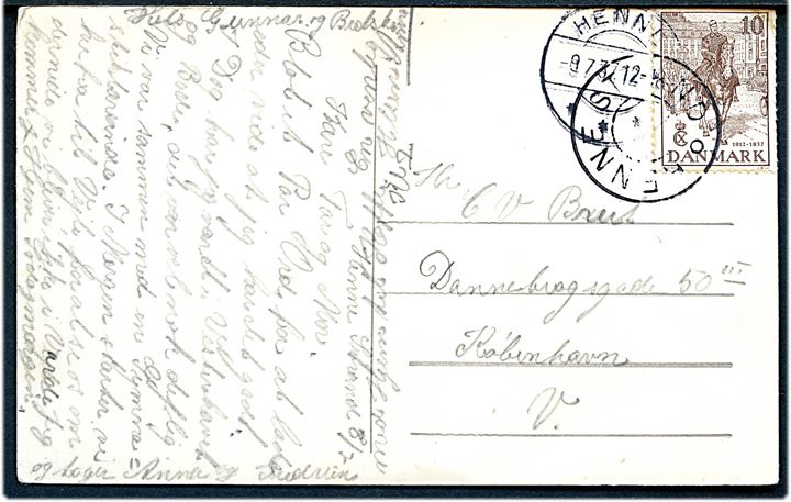 10 øre Regentjubilæum på brevkort (Henne Strand med Hotel Henne Strand) annulleret med udslebet stjernestempel HENNE STRAND og sidestemplet Henne d. 9.7.1937 til København. Sommer brevsamlingssted.