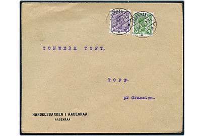 5 øre og 15 øre Chr. X på fortrykt kuvert fra Handelsbanken i Aabenraa annulleret med brotype IVb Aabenraa sn1 d. 28.10.1920 til Toft pr. Graasten.