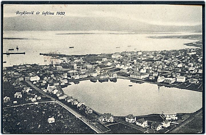 15 aur Chr. X på brevkort (Luftfoto af Reykjavik 1920) dateret i Reykjavik d. 25.10. annulleret med norsk stempel i Kristiania d. 5.11.1923 og sidestemplet Paquebot til Hellerup, Danmark.