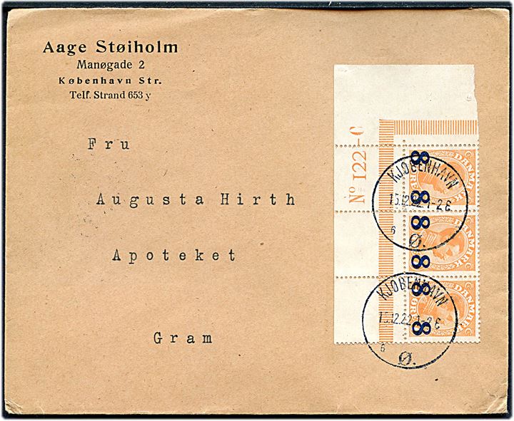 8/7 øre provisorium i vandret 3-stribe med marginal nr. 122-C på brev fra Kjøbenhavn d. 15.12.1922 til Gram.