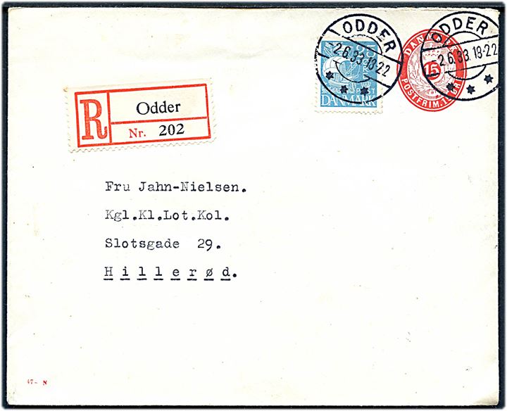 15 øre helsagskuvert (fabr. 47-N) opfrankeret med 25 øre Karavel sendt anbefalet fra Odder d. 2.6.1933 til Hillerød.