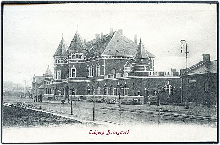 5 øre Våben på tryksags-kort (Esbjerg Jernbanestation) stemplet Esbjerg JB.P.E. d. 12.3.1905 til Odense. Rammestempel Utilstrækkelig frankeret og udtakseret i 10 øre porto.