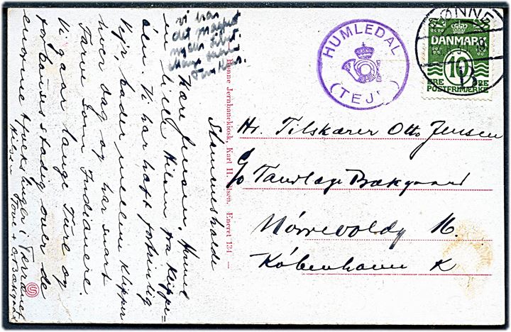 10 øre Bølgelinie på brevkort (Røverborgen, Gudhjem) annulleret Rønne B. d. 13.8.1930 og sidestemplet med posthornstempel HUMLEDAL (TEJN) til København.