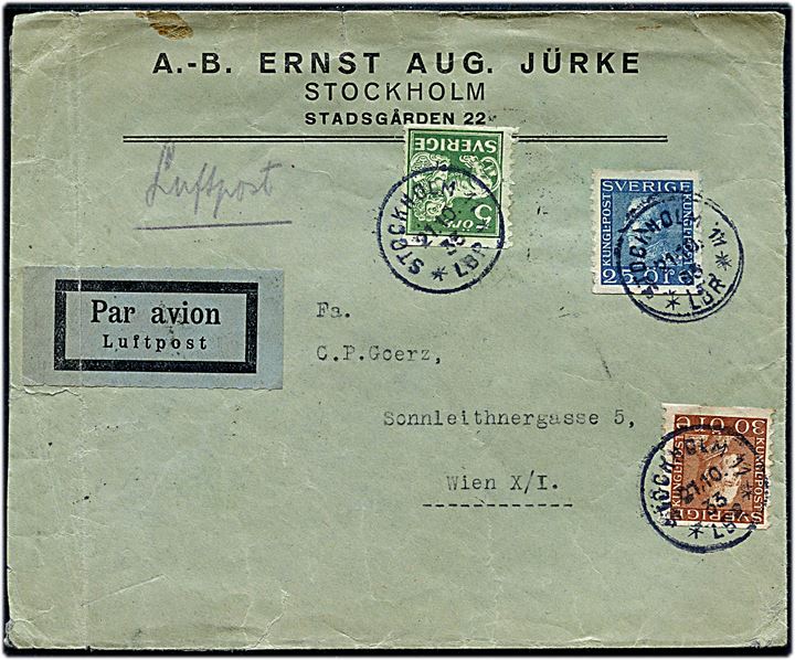 5 öre Løve, 25 öre og 30 öre Gustaf på luftpostbrev fra Stockholm d. 21.10.1933 via Berlin-Sassnitz Bahnpost og Berlin til Wien, Østrig.