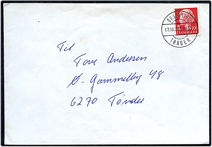 100 øre Margrethe på brev fra Døstrup annulleret med bureaustempel Bramming - Tønder T.2831 d. 17.10.1977 til Tønder.