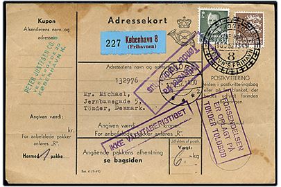 35 øre Fr. IX og 1 kr. Rigsvåben på adressekort for toldpakke fra København 8 (Frihavnen) d. 16.7.1952 til Tønder. Flere toldstempler.
