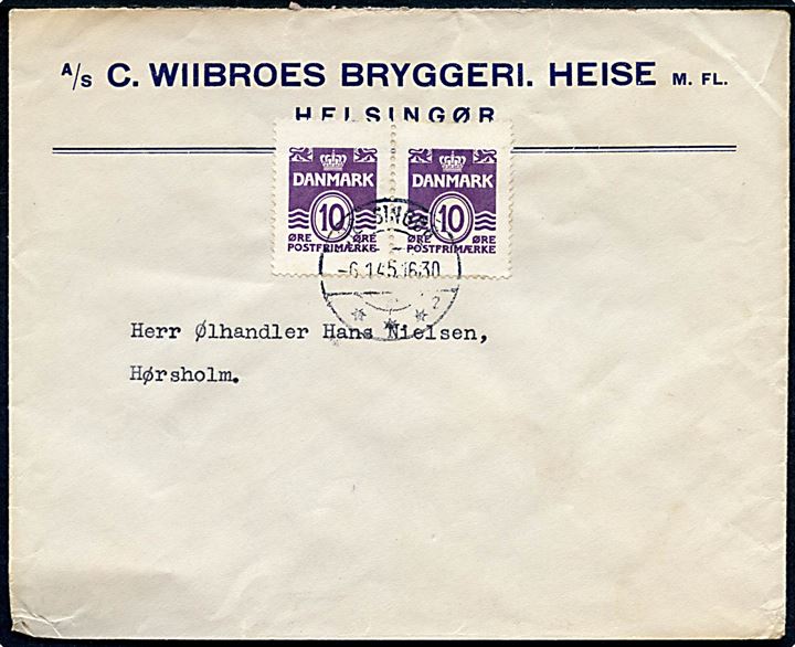 10 øre Bølgelinie fra hæftesammentryk i parstykke på firmakuvert fra A/S C. Wiibroes Bryggeri i Helsingør d. 6.1.1945 til Ølhandler i Hørsholm.
