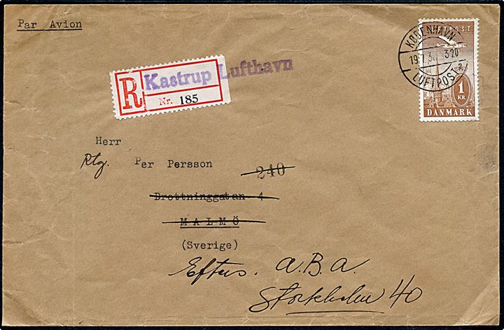 1 kr. Luftpost single på anbefalet brev stemplet København Luftpost sn2 d. 19.7.1938 til Malmö, Sverige - eftersendt til Stockholm. Blanco-rec.-etiket med liniestempel Kastrup Lufthavn.