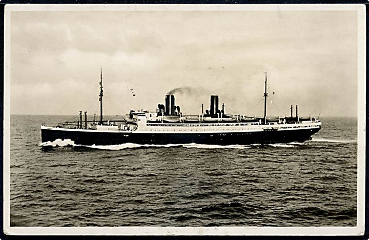 15 pfg. Hindenburg på brevkort (N.D.L. Dampfer Stuttgart) dateret ved Palma de Mallorca og annulleret med skibsstempel Deutsche Seepost Ost-Asiatische Linie d. 15.12.1935 til København, Danmark.