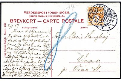 Ufrankeret brevkort fra Roskilde d. 8.7.1907 postalt opfrankeret med 1 øre Bølgelinie stemplet Roskilde d. 10.7.1907 til Vraa. Opfrankeret for at kunne befordres, men også udtakseret i “8” øre porto som skulle betales af modtageren. 