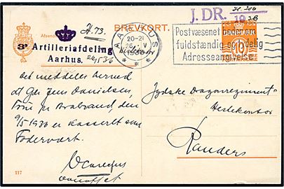 10 øre Bølgelinie helsagsbrevkort fra Aarhus d. 26.5.1936 til Randers. Militært afs.stempel: (krone) 3' Artilleriafdeling Aarhus.