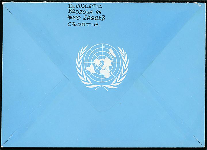 Blandingsfrankeret Blue Helmets Letters kuvert sendt som luftpost fra Zagreb d. 26.8.1992 til Gedved, Danmark.
