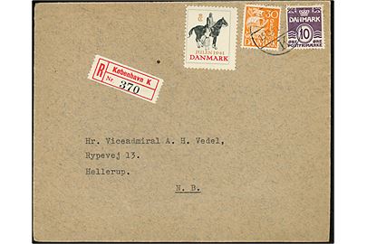 10 øre Bølgelinie og 30 øre Karavel på lokal anbefalet brev fra København d. 15.12.1941 til Hellerup.